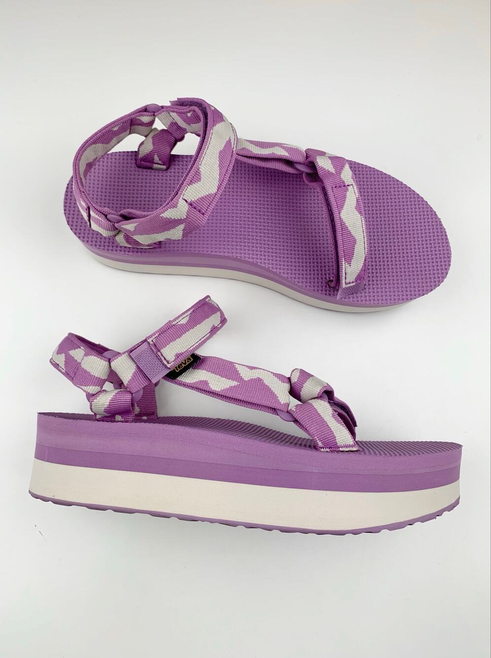 Teva Flatform Universal Sandals Platform Purple White Strappy Women's 9 Y2K 90s